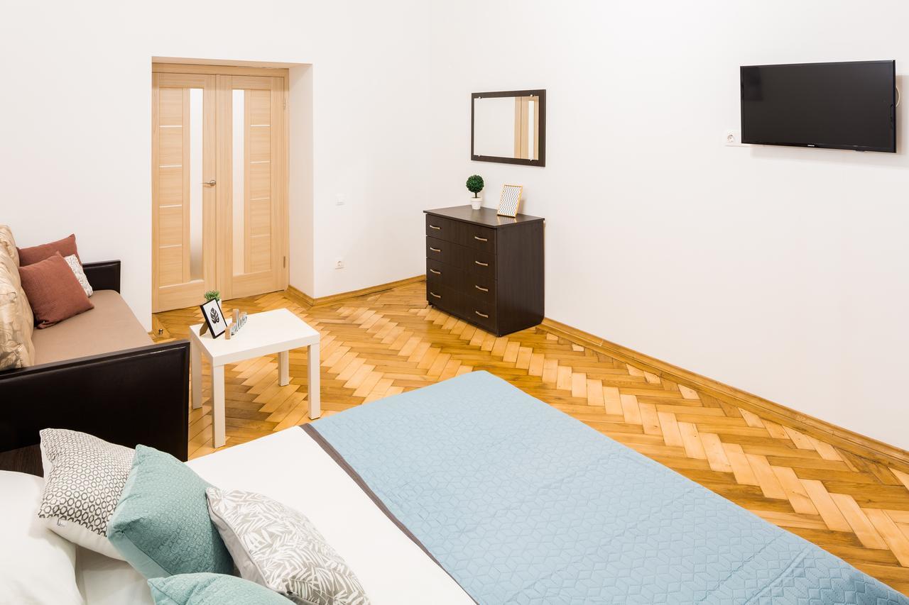 Bright And Cozy Apart With Balcony Lviv Exteriör bild